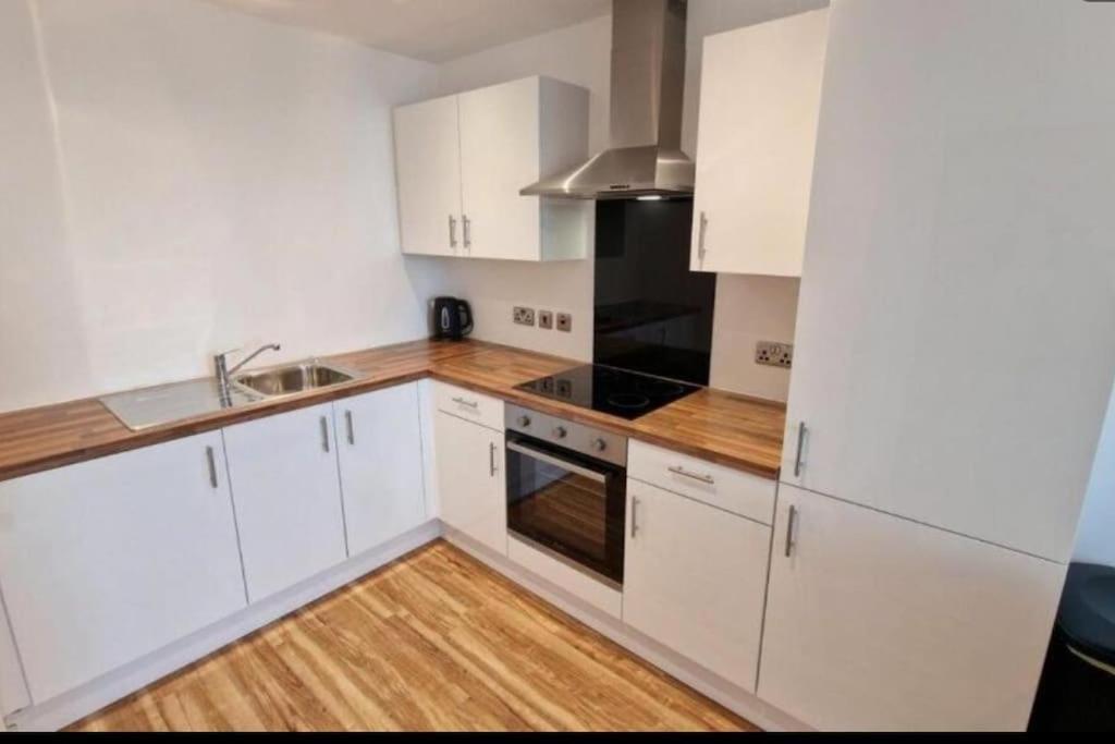 Apartment Deluxe 2 Bed En-suite Flat